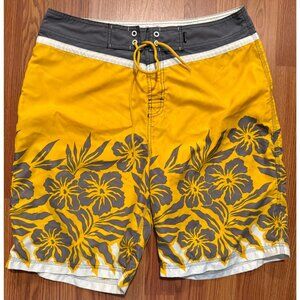 Gotcha Yellow Floral Board Shorts Mens 34 9" Beach Swim Trunks